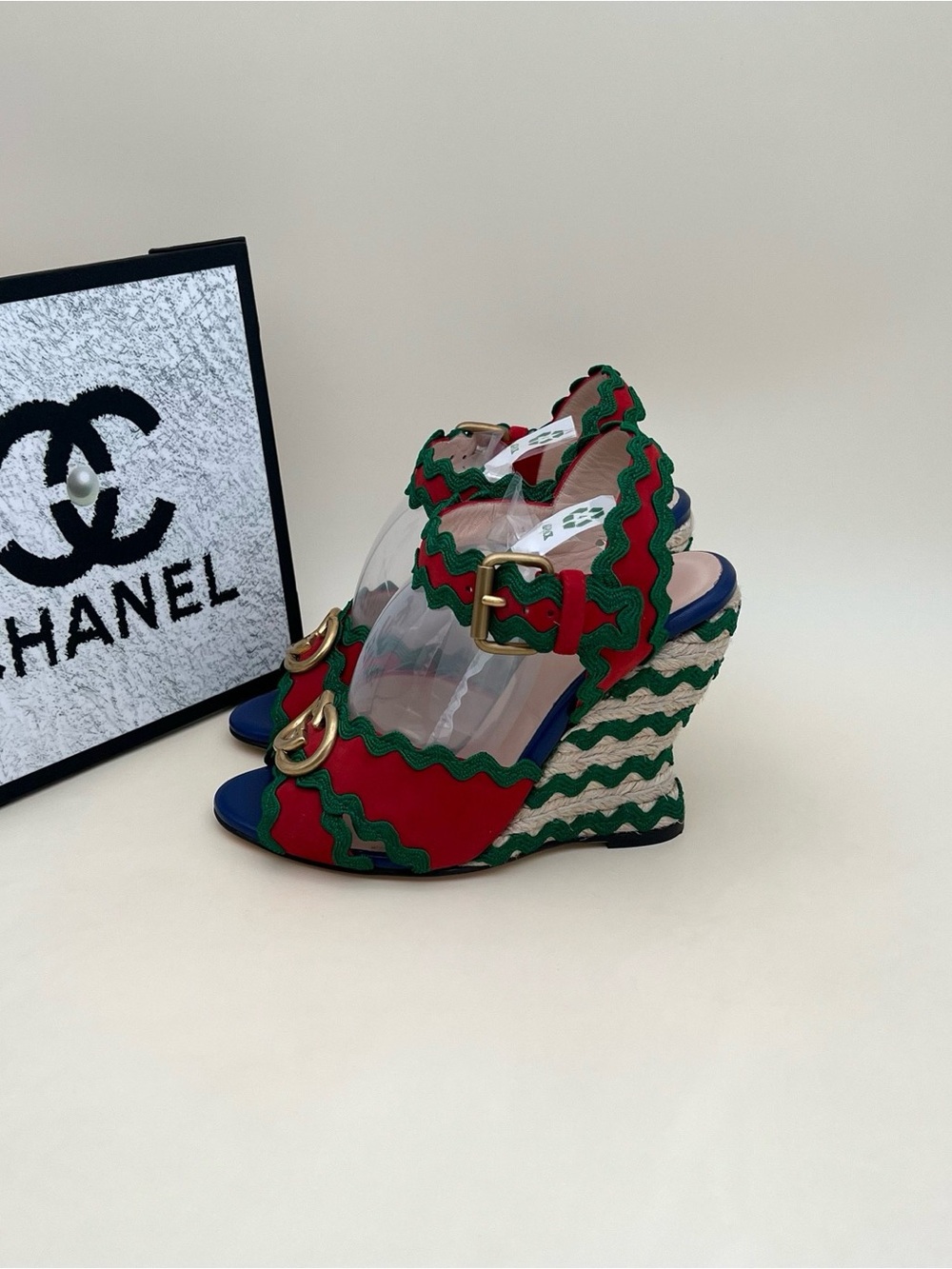 🚩steal Gucci Red & Green Wavy Espadrille Wedge Sandals